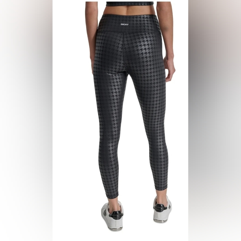 $60 DKNY Womens High-Rise 7/8 Workout Legging - Picture 2 of 10